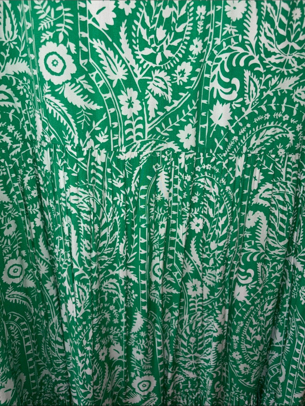 crown & ivy Green and White Floral Maxi Dress - Picture 7 of 7